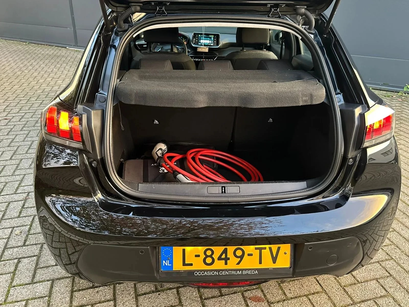Hoofdafbeelding Peugeot e-208