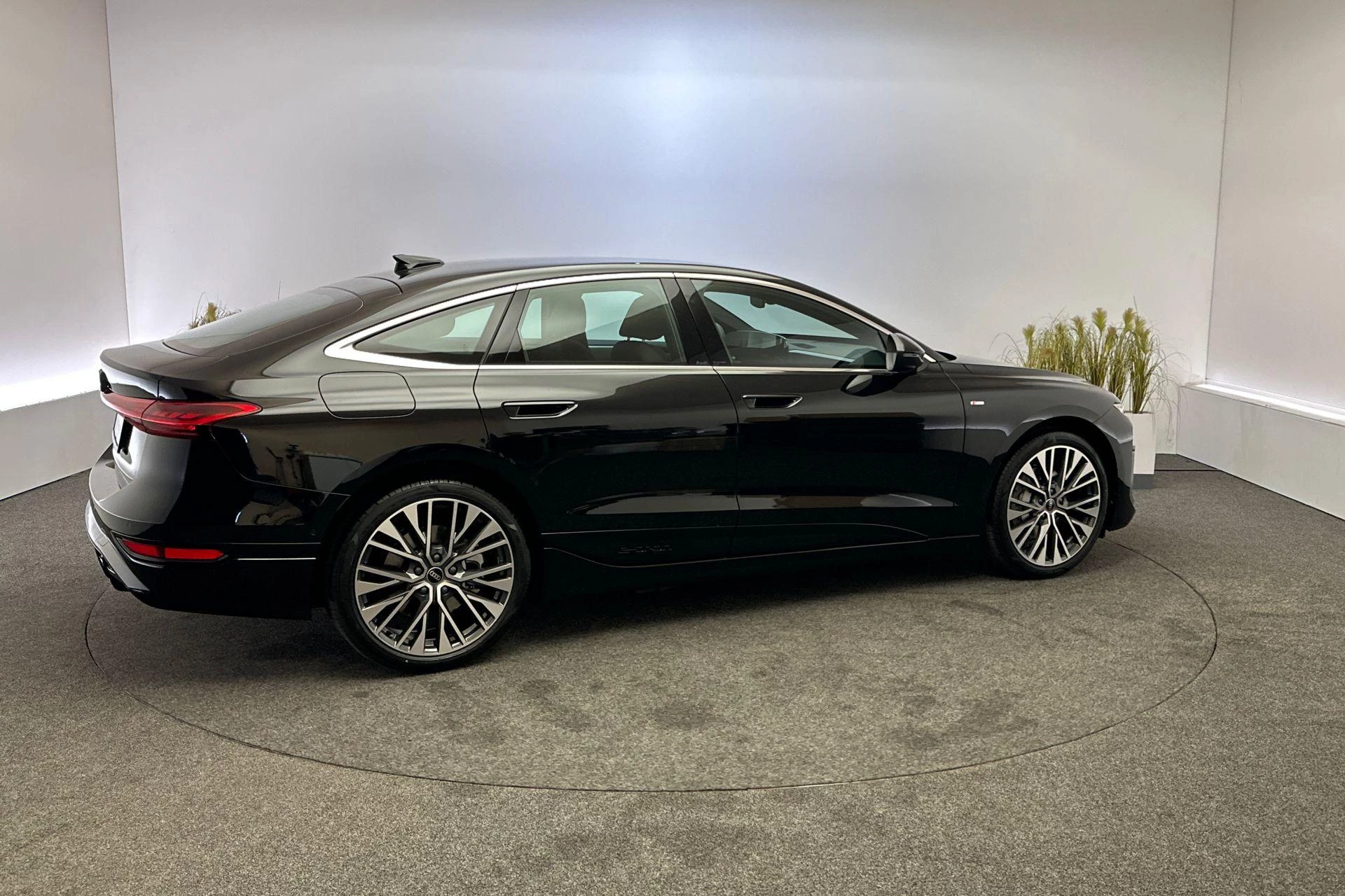 Hoofdafbeelding Audi A6 e-tron