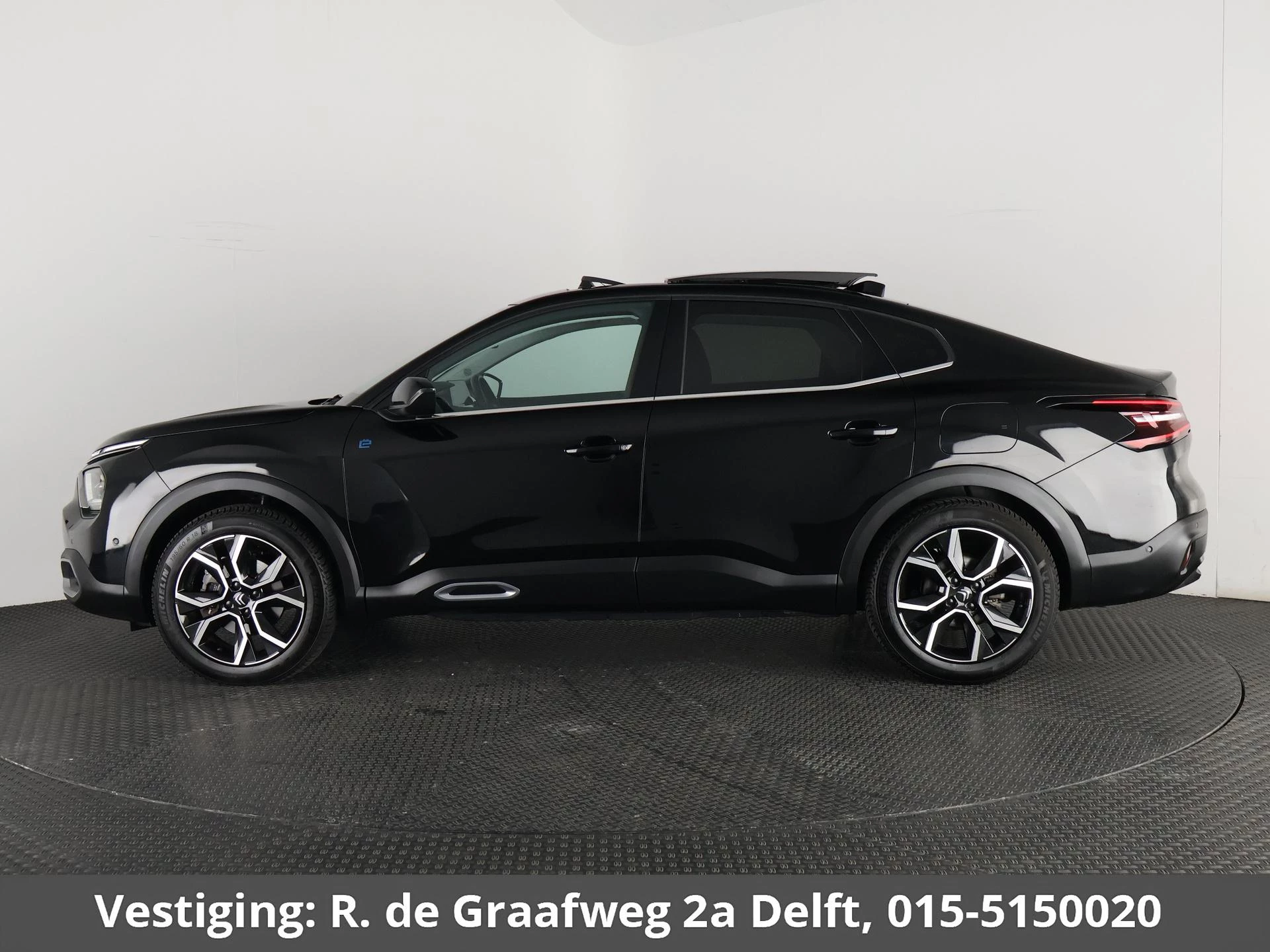 Hoofdafbeelding Citroën ë-C4 X