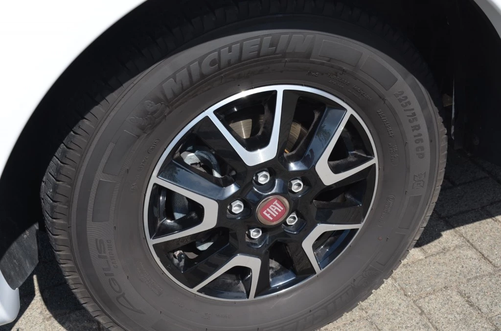 Hoofdafbeelding Carado I 449 Emotion / Fiat 148 Pk Automaat