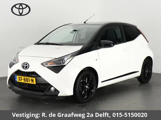 Toyota Aygo 1.0 VVT-i X-Joy Bi-Tone Automaat | Apple Carplay & AndroidAUTO | Climate Control | Camera | Privacy Glass |