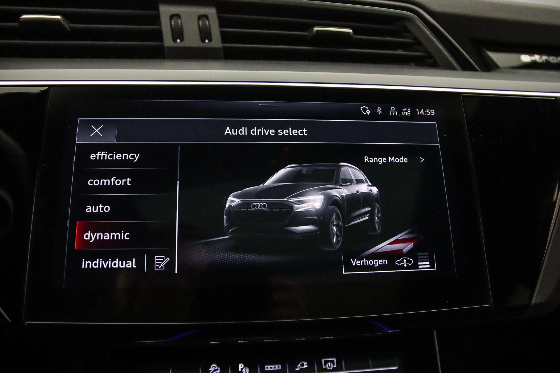 Hoofdafbeelding Audi Q8 e-tron