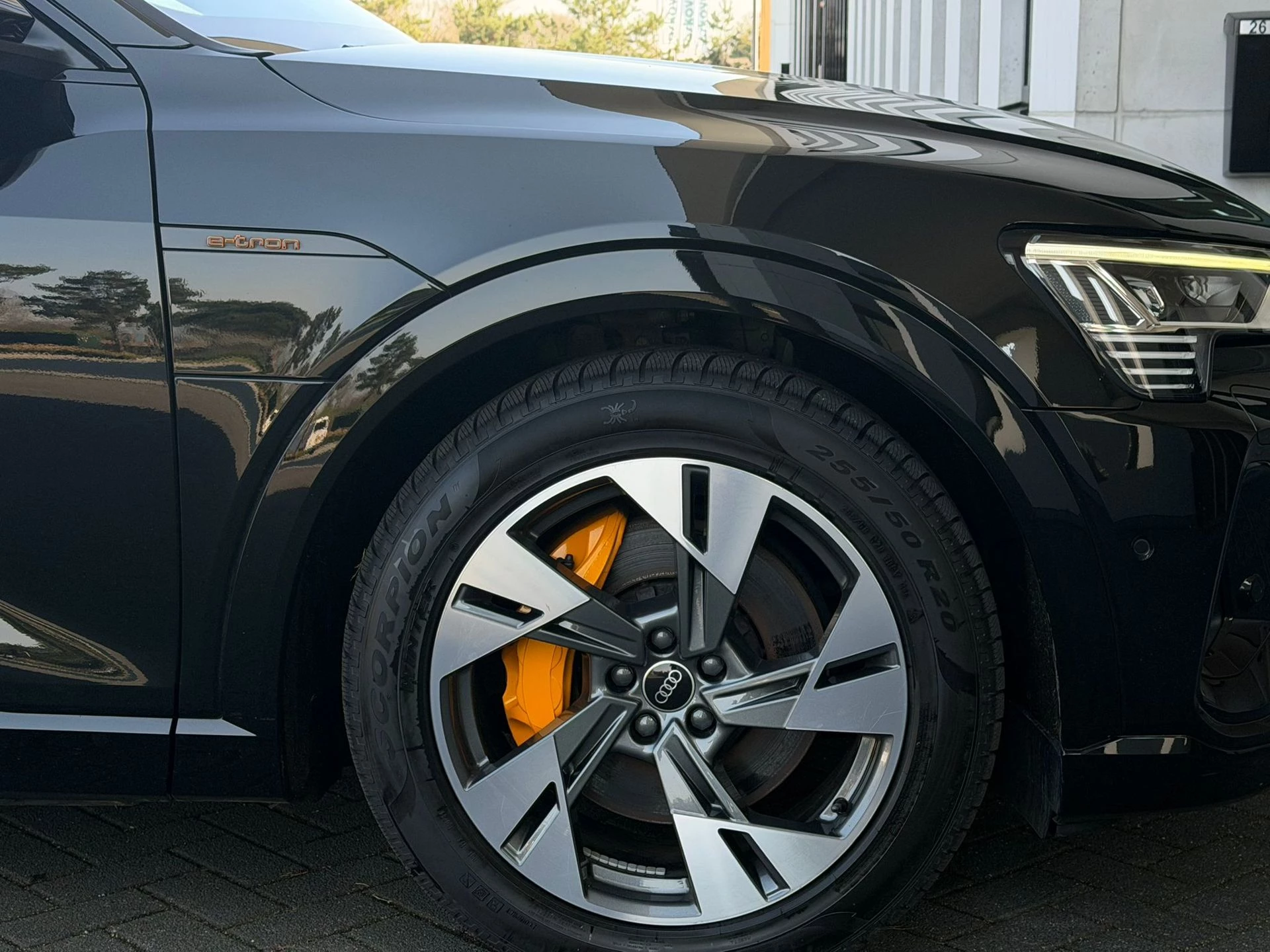 Hoofdafbeelding Audi e-tron