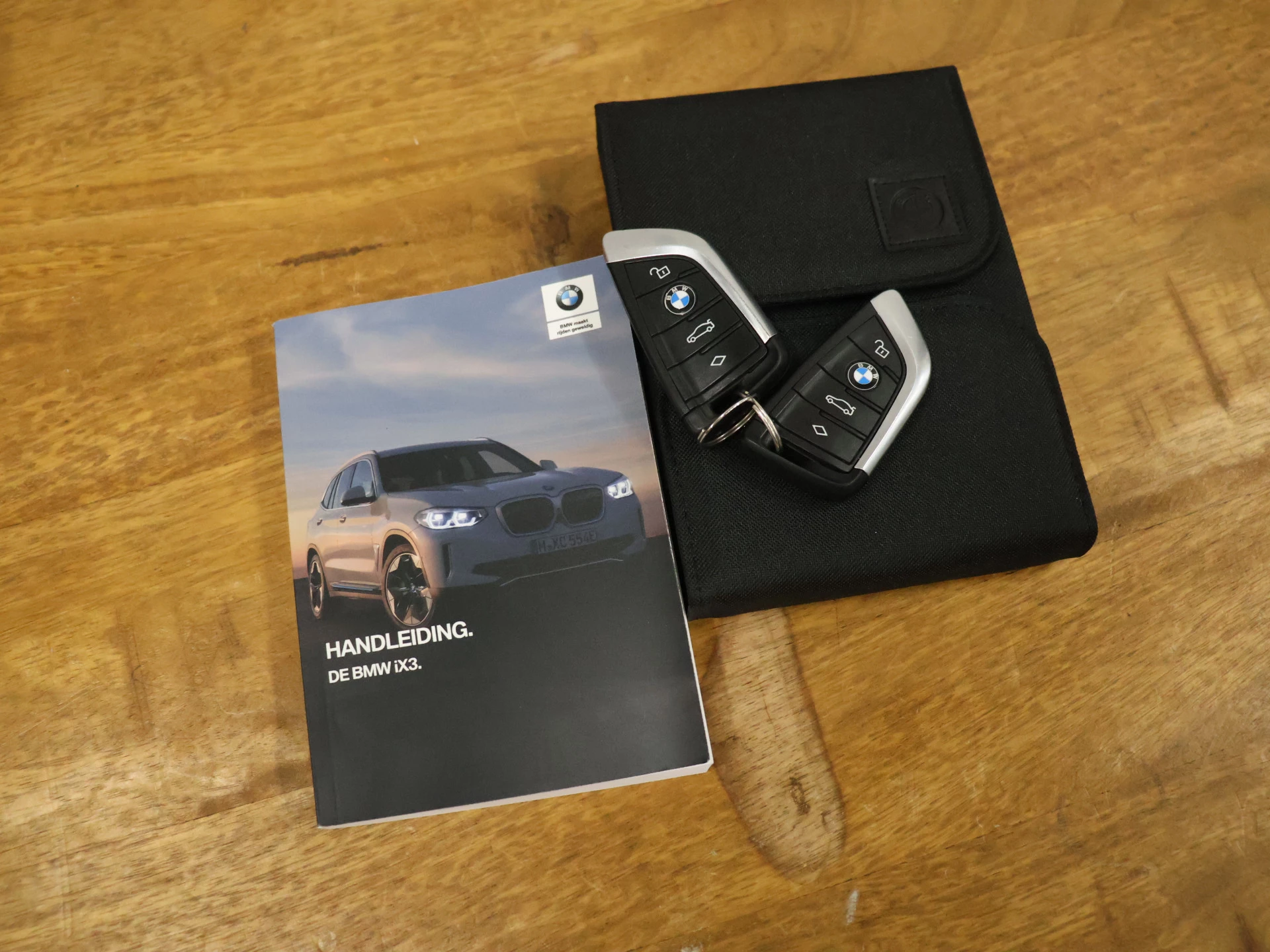 Hoofdafbeelding BMW iX3