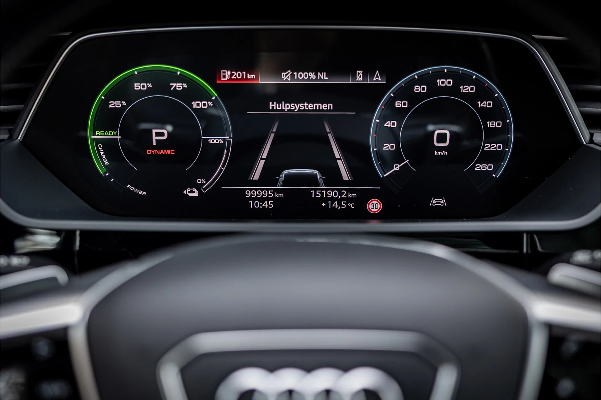 Hoofdafbeelding Audi e-tron