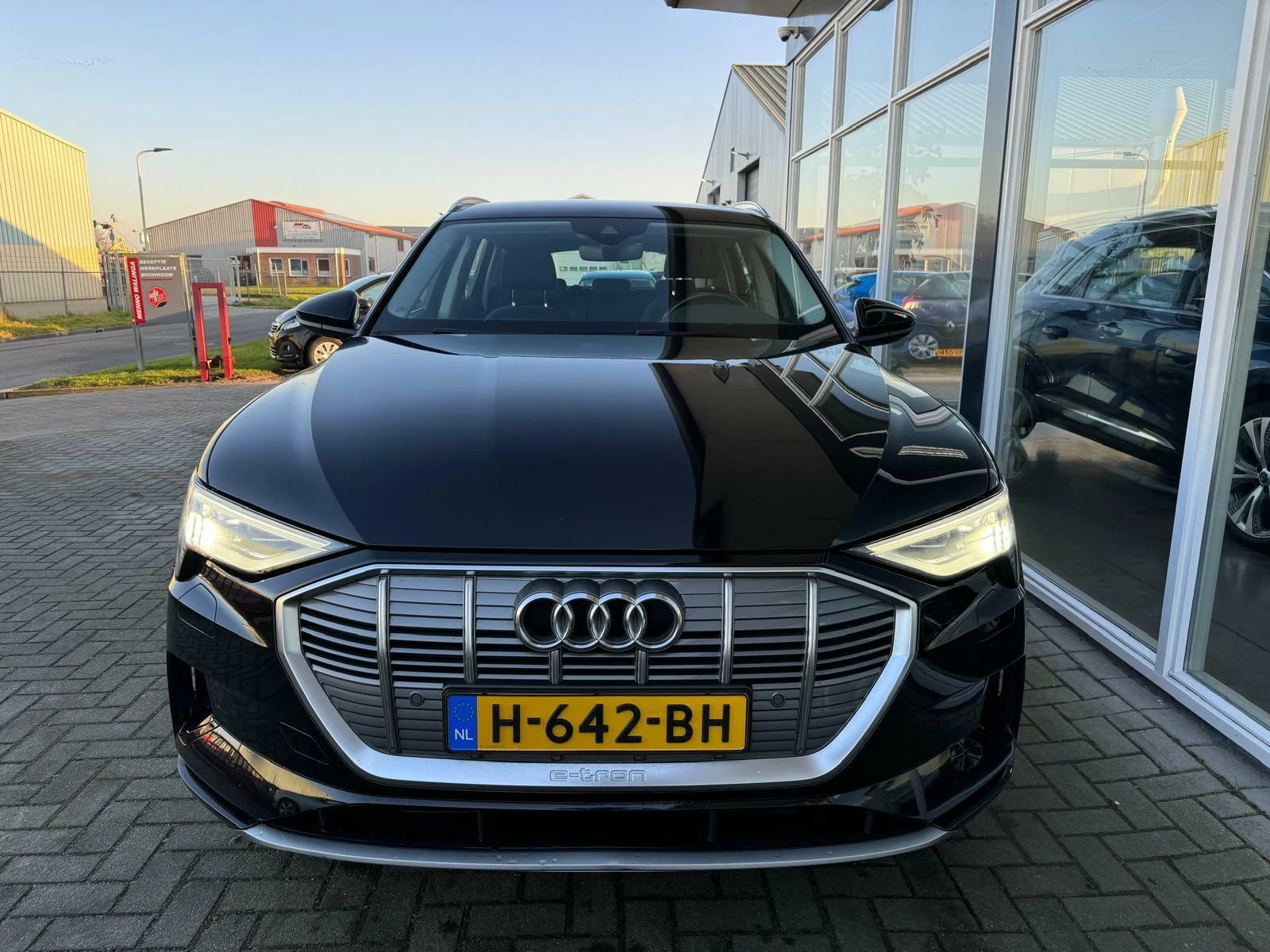 Hoofdafbeelding Audi e-tron