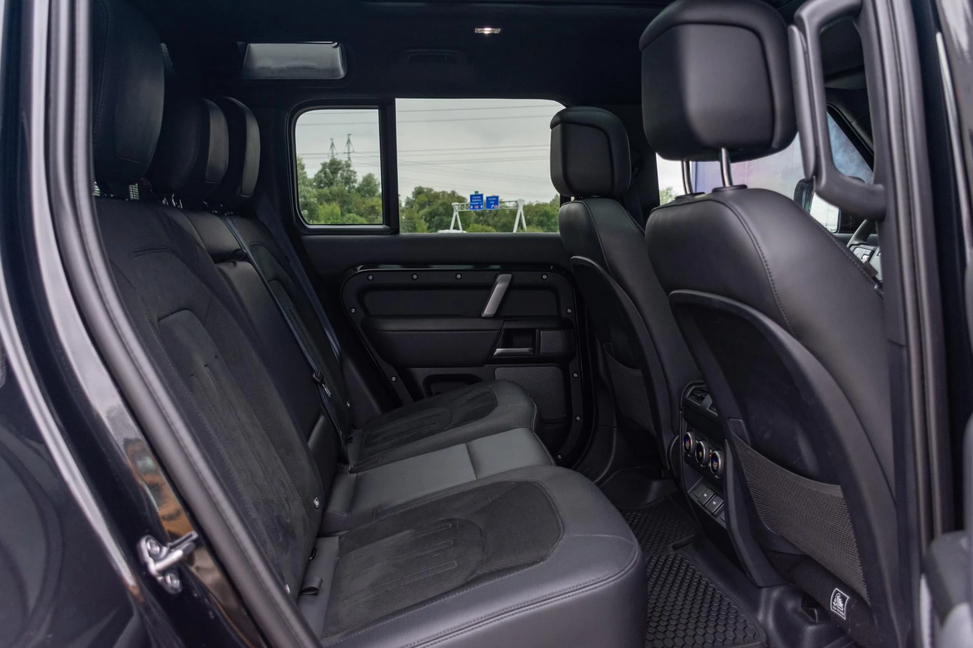 Hoofdafbeelding Land Rover Defender