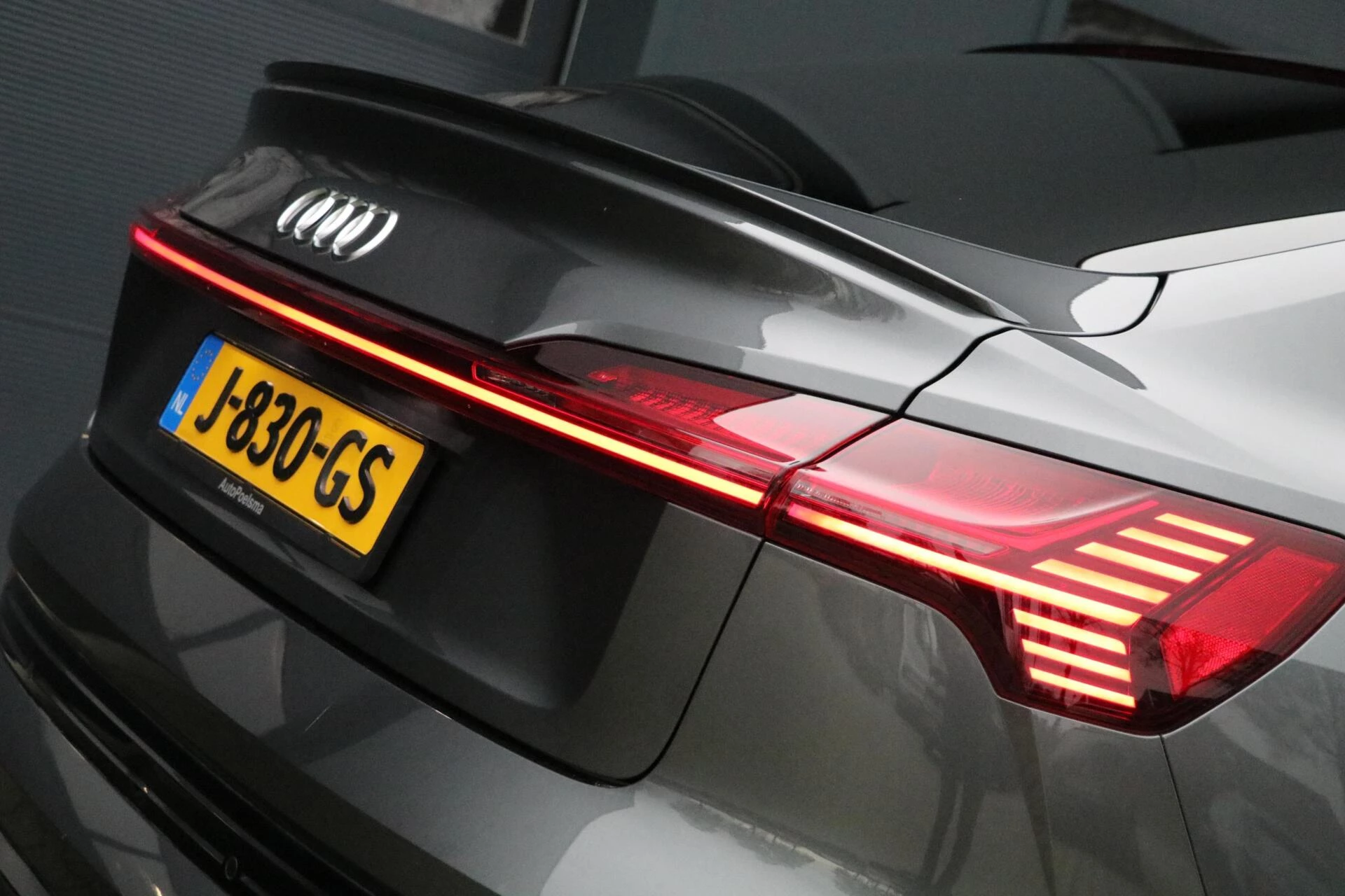 Hoofdafbeelding Audi e-tron