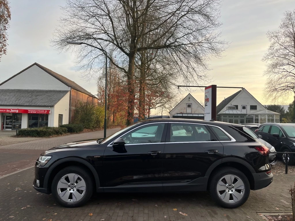 Hoofdafbeelding Audi e-tron