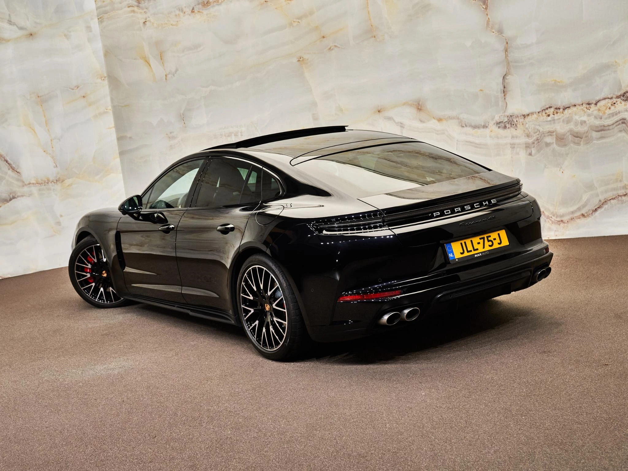 Hoofdafbeelding Porsche Panamera