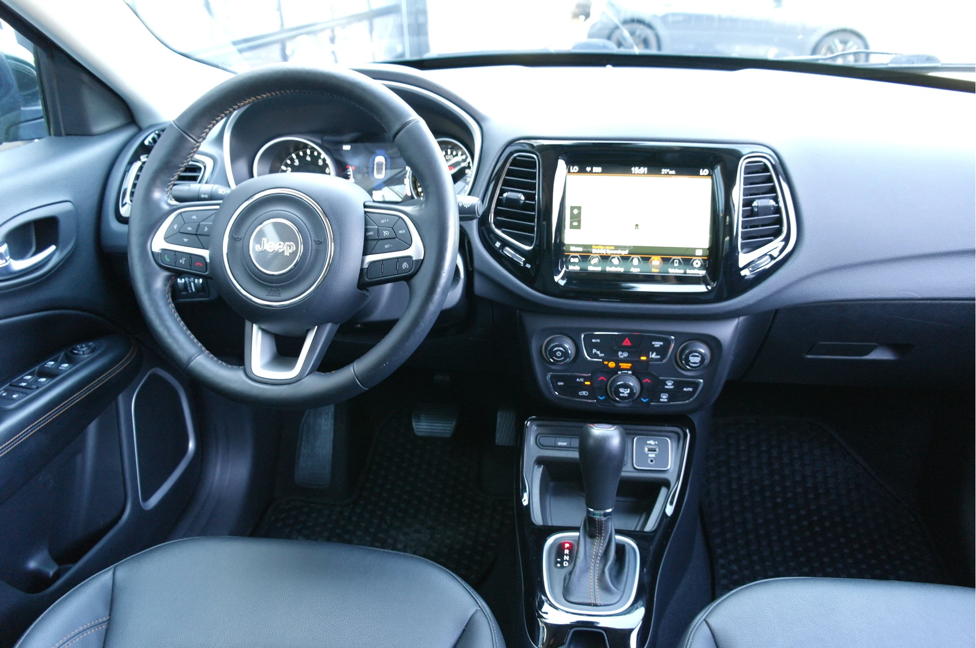 Hoofdafbeelding Jeep Compass