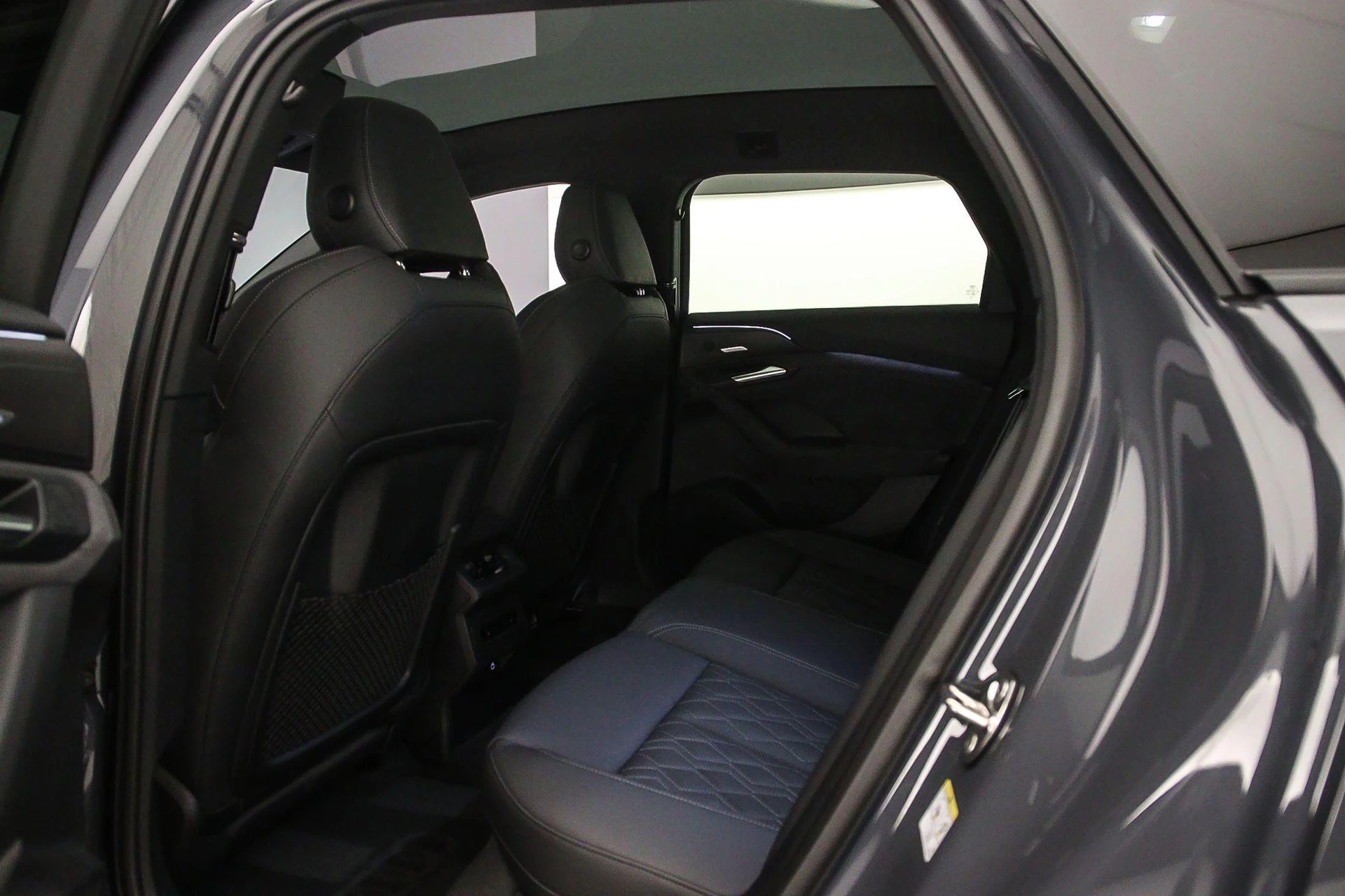 Hoofdafbeelding Audi A6 Avant e-tron