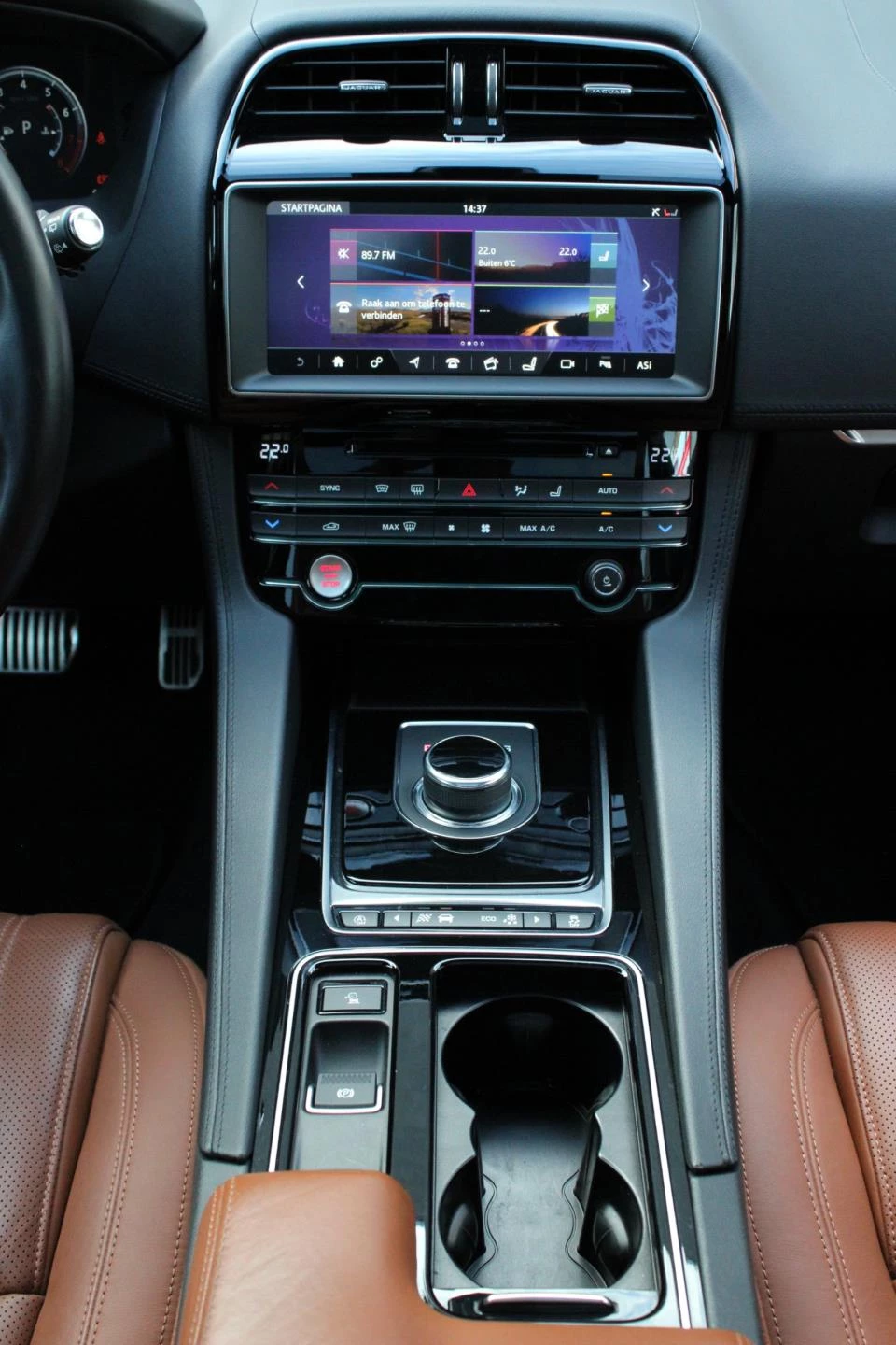 Hoofdafbeelding Jaguar F-PACE