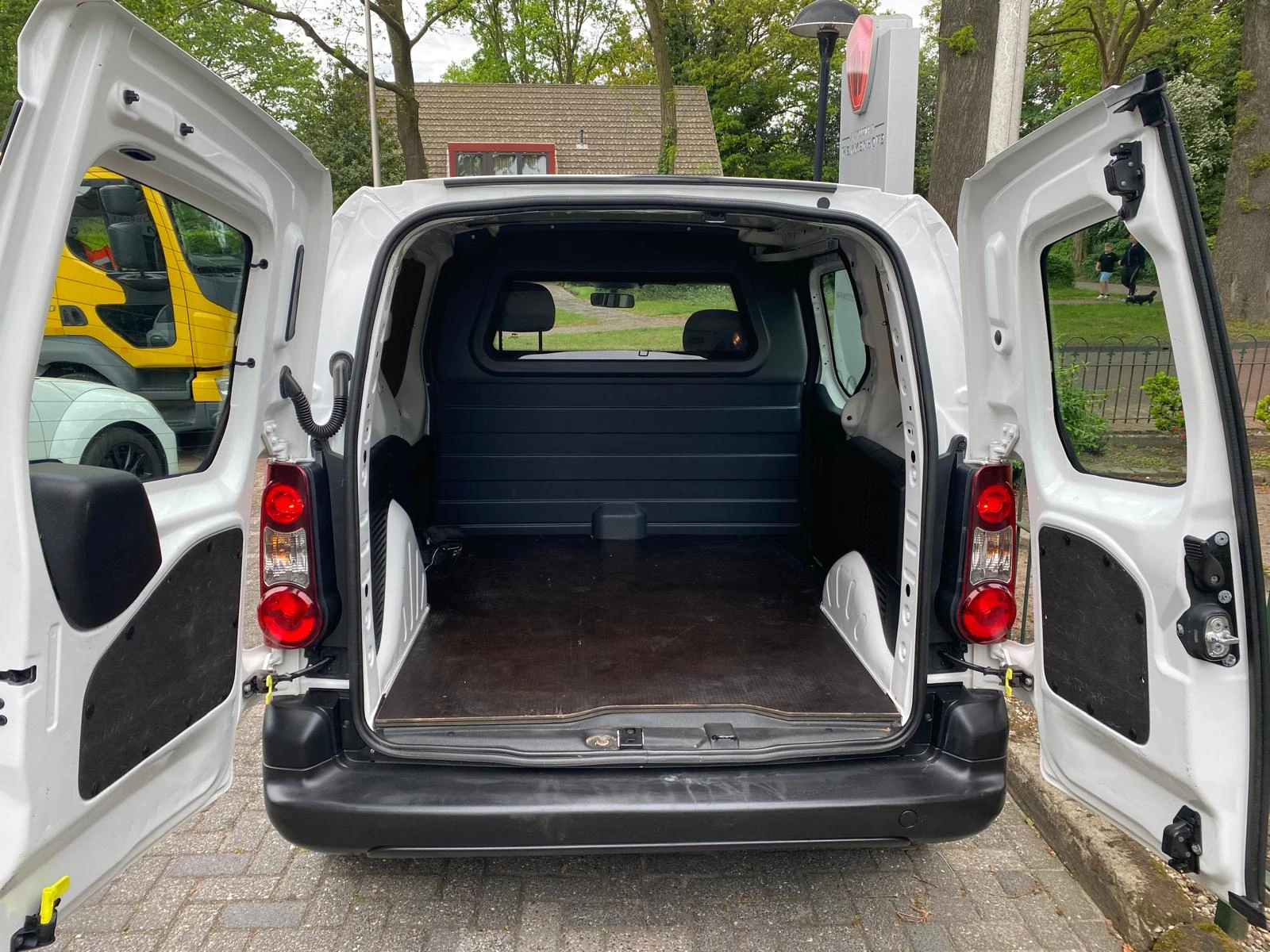 Hoofdafbeelding Peugeot Partner