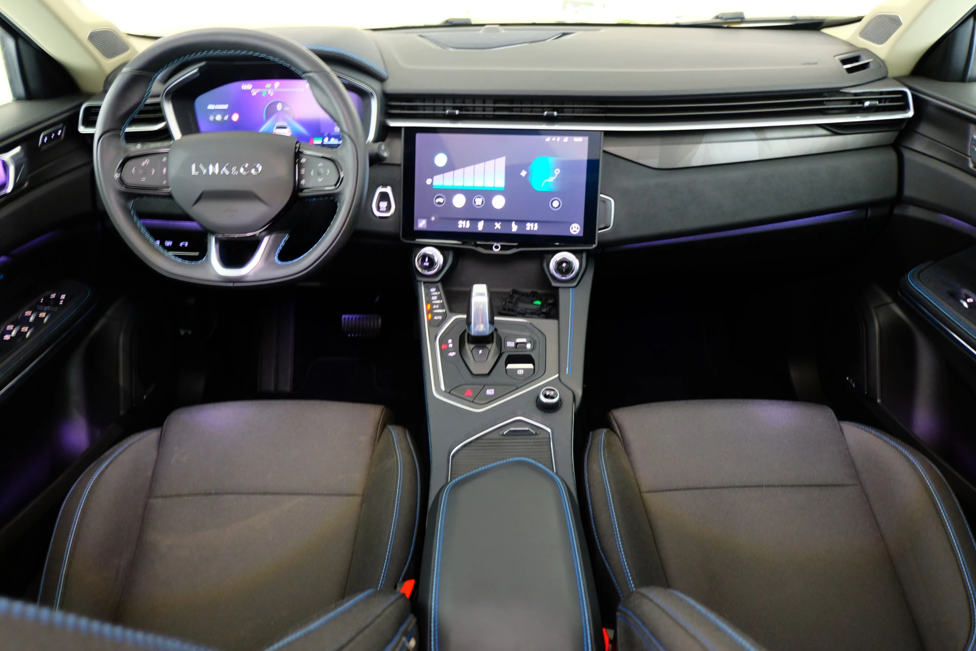 Hoofdafbeelding Lynk & Co 01