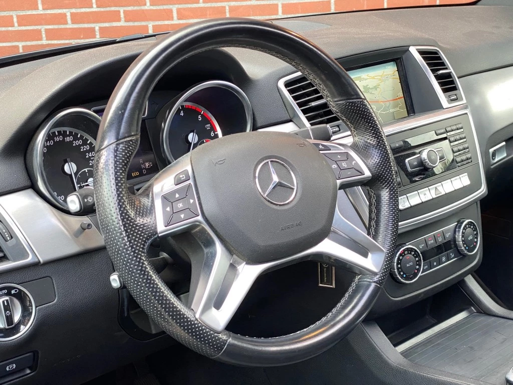 Hoofdafbeelding Mercedes-Benz M-Klasse