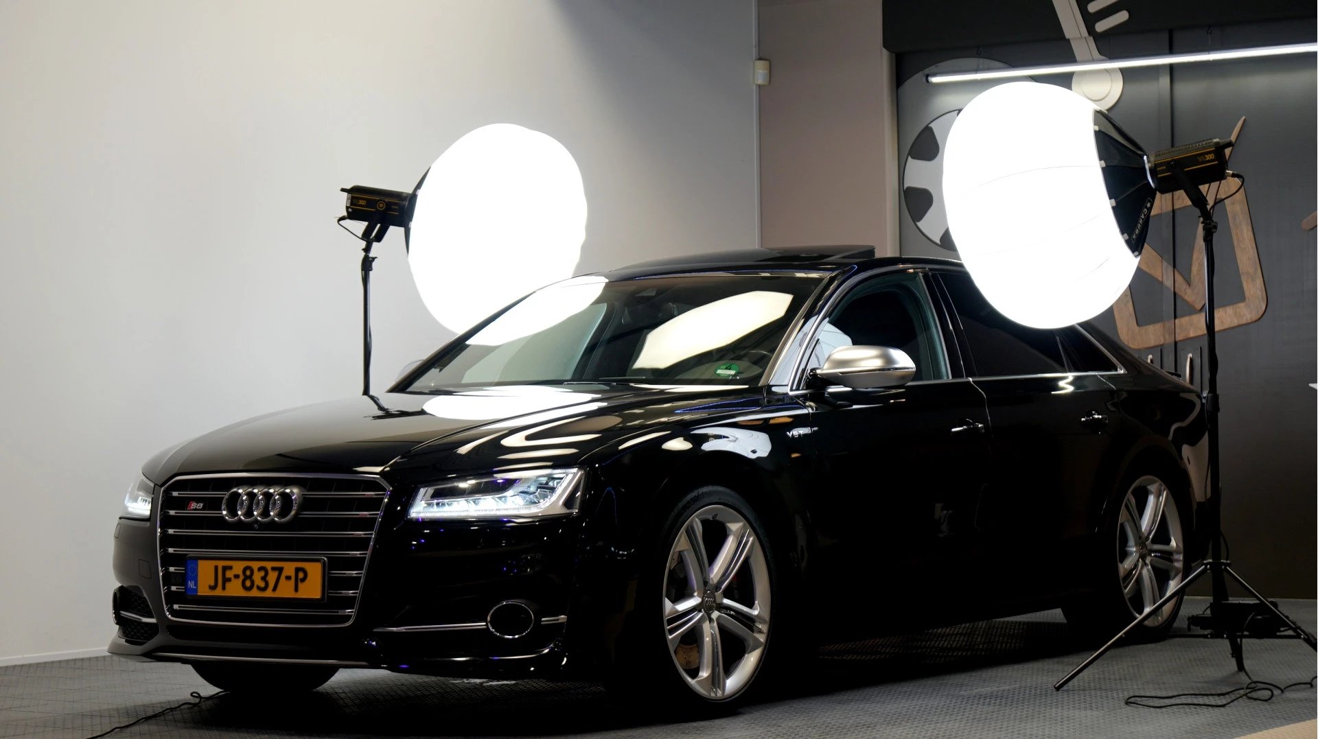 Hoofdafbeelding Audi A8