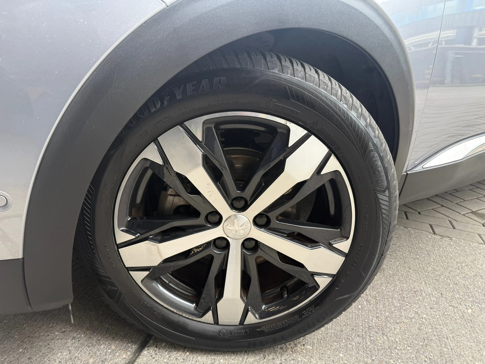 Hoofdafbeelding Peugeot 5008
