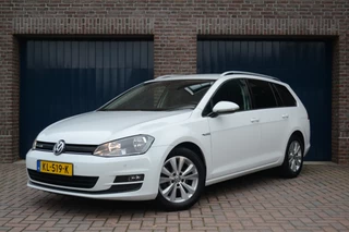 Volkswagen Golf Variant 1.0 TSI Connected Series | Trekhaak | Carplay/Android Auto | Achteruitrijcamera | Navigatie | Clima | Cruise