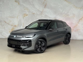 Volkswagen T-Roc 1.5 eTsi R-Line / Nieuw / Pano / Blackpack /