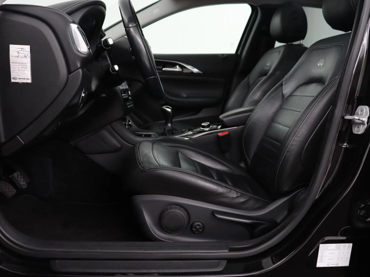 Hoofdafbeelding Infiniti Q