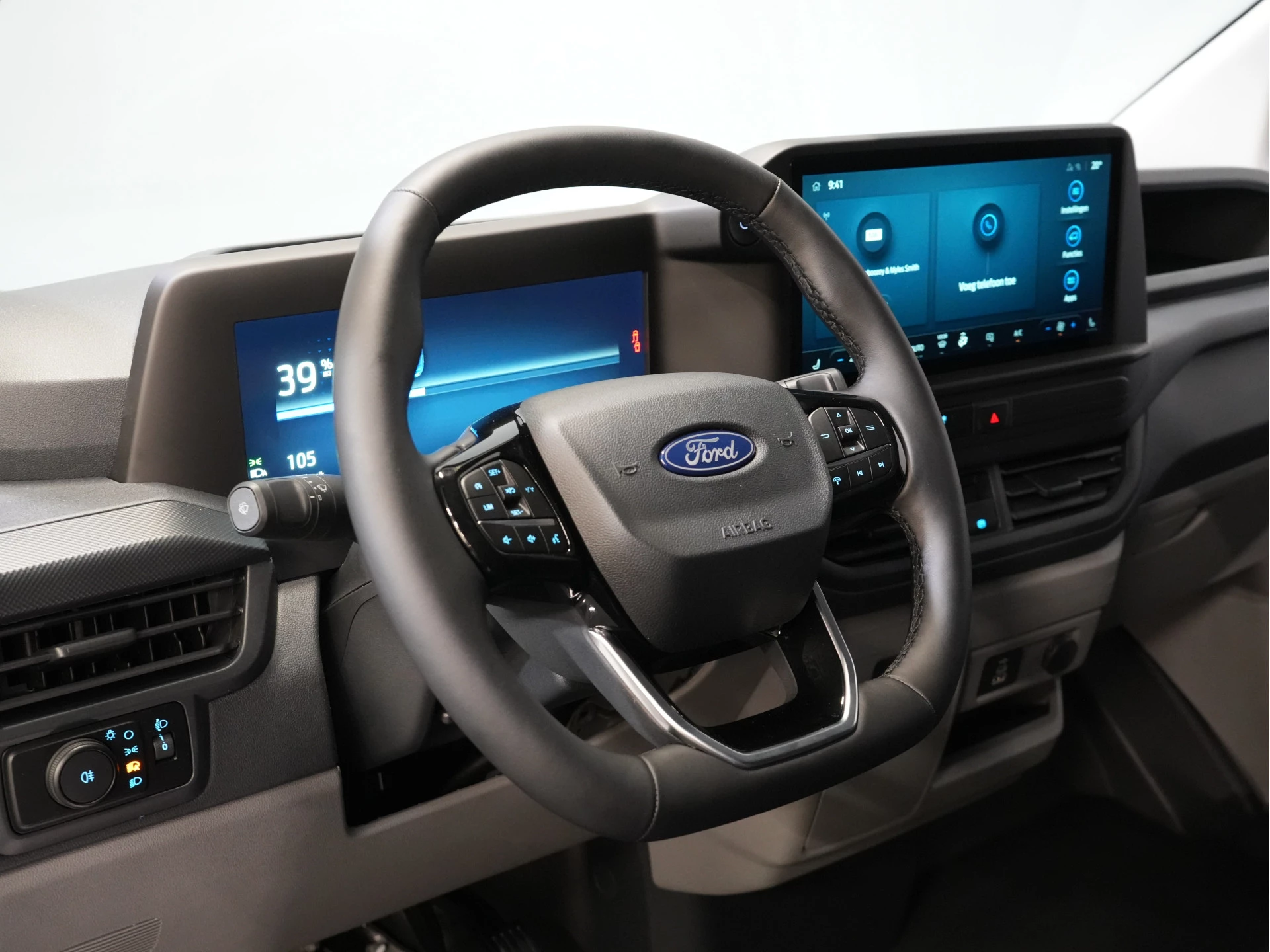 Hoofdafbeelding Ford E-Transit Custom