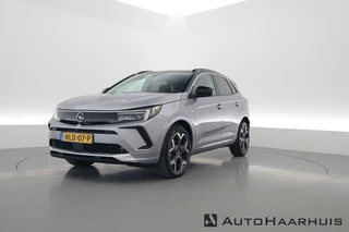 Hoofdafbeelding Opel Grandland Opel Grandland 1.2 Turbo Ultimate | CarPlay | Navi | Stoelver. | PDC V+A | DAB
