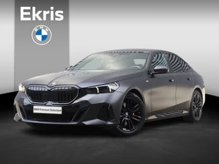 BMW 5-serie Sedan 520i | M Sportpakket Pro | Trekhaak | Harman Kardon | Driving Assistant | Adaptive LED | Camera | 19'' LMV