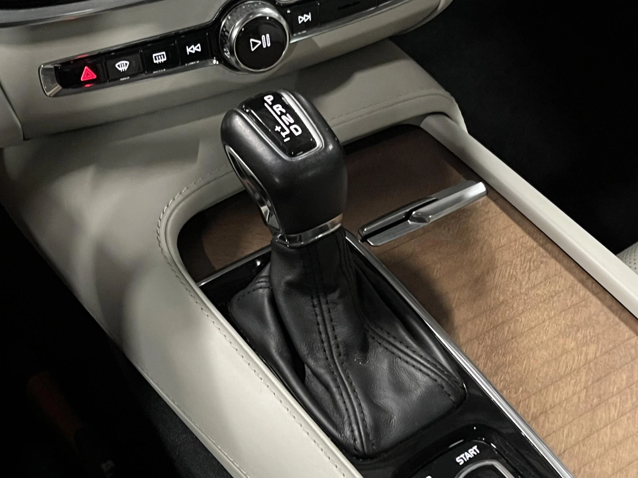 Hoofdafbeelding Volvo V90