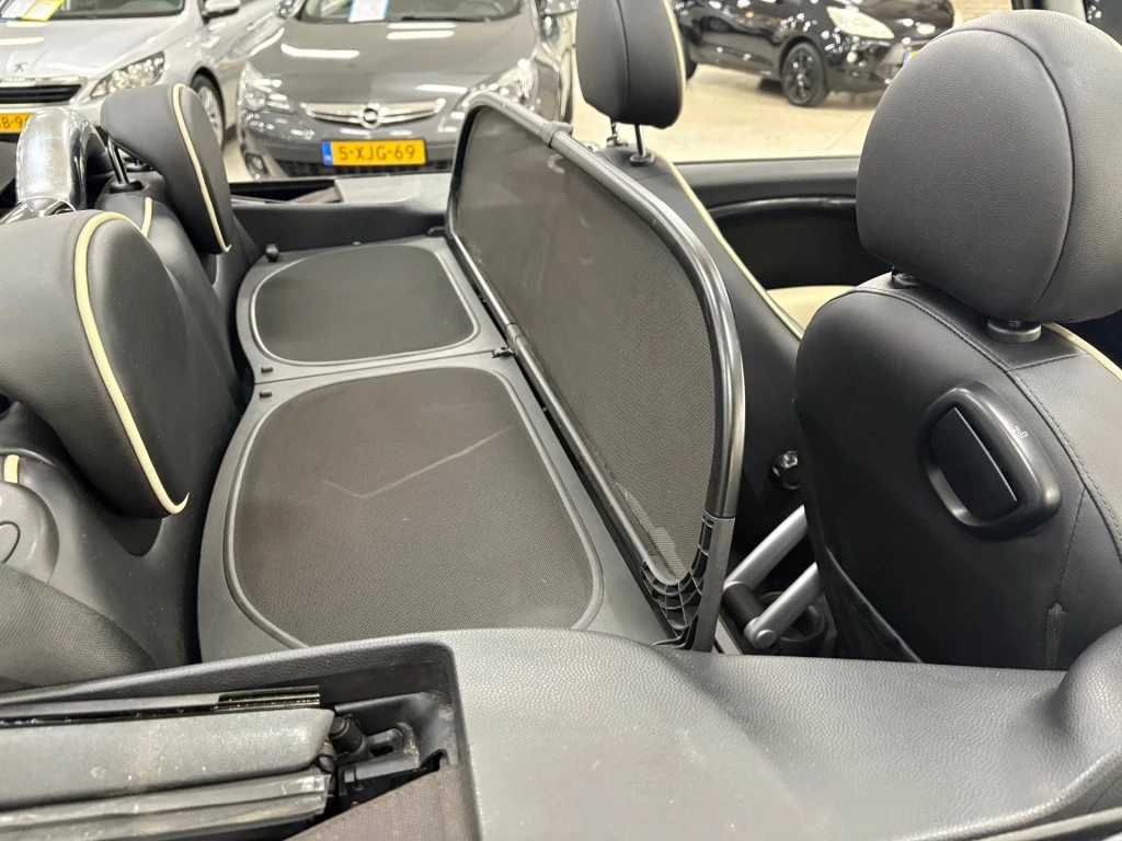 Hoofdafbeelding MINI Cabrio