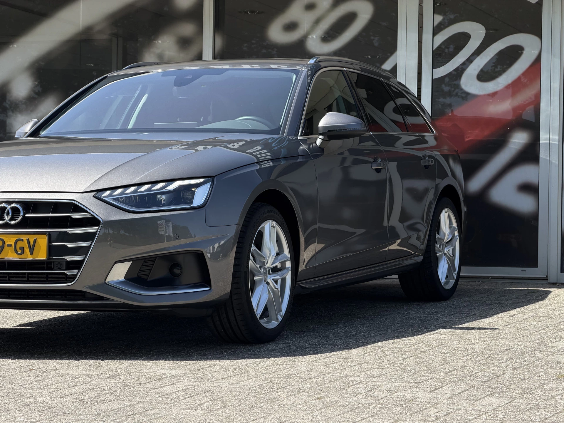 Hoofdafbeelding Audi A4