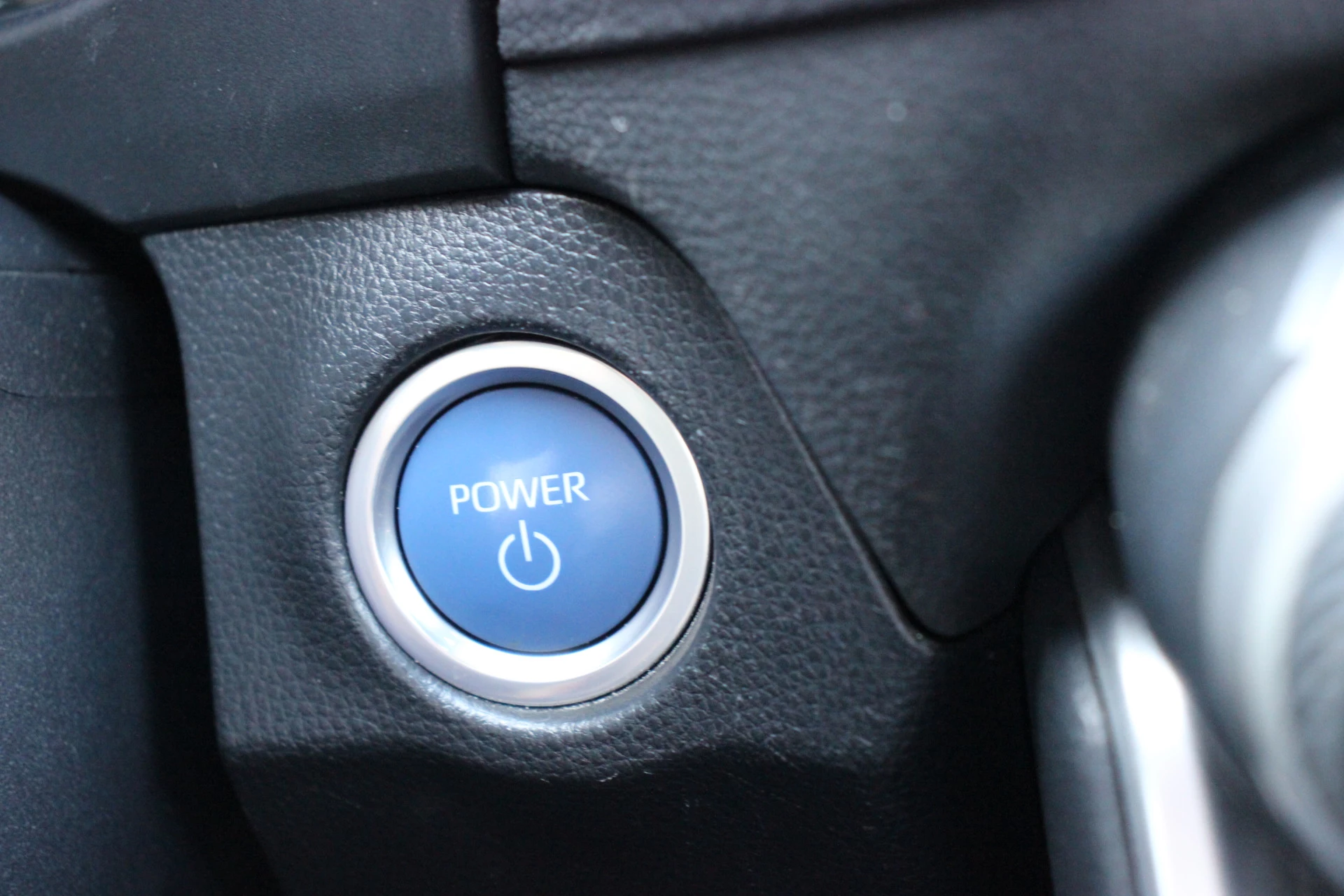 Hoofdafbeelding Suzuki Across