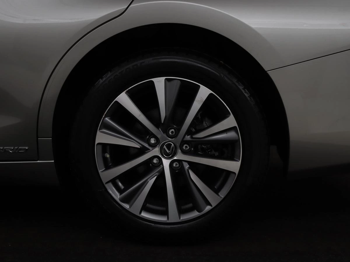 Hoofdafbeelding Lexus ES