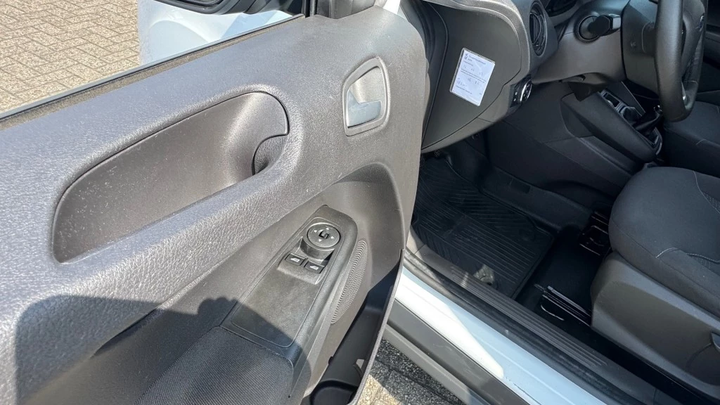Hoofdafbeelding Ford Transit Courier