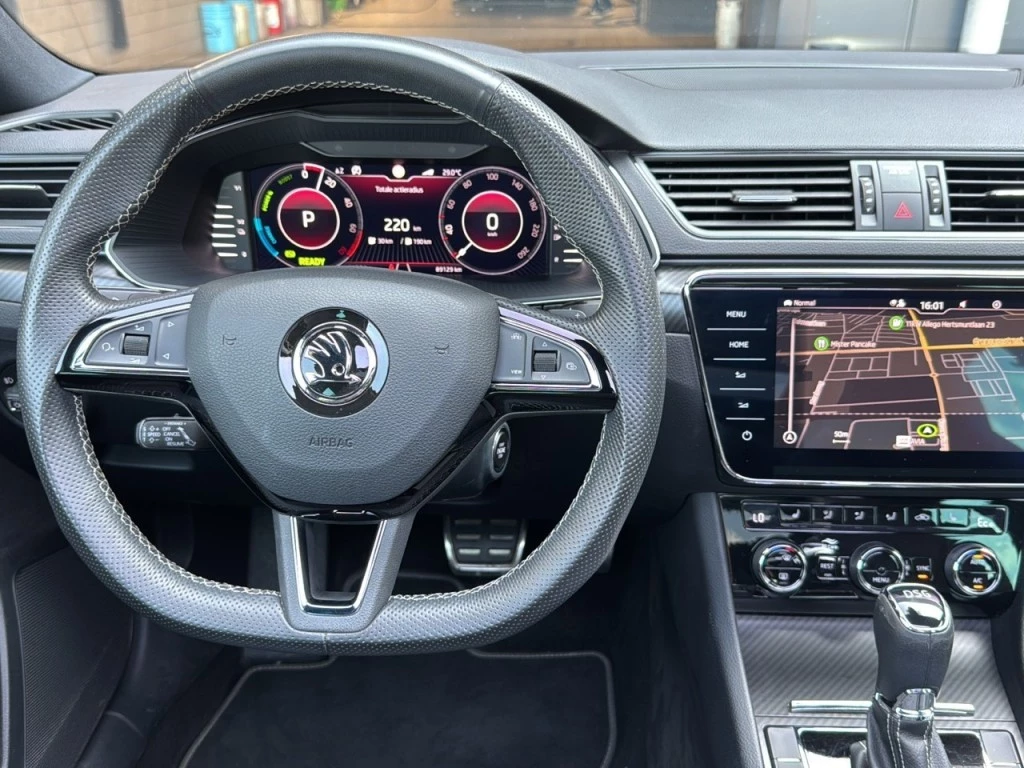 Hoofdafbeelding Škoda Superb