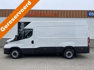 Iveco Daily 35S16V 2.3 handgeschakeld 160pk L2H2 / mag 3500 kg trekken / lease vanaf € 500 / vaste prijs rijklaar € 23.950 ex btw / climate control / opstap + parkeersensoren achter !
