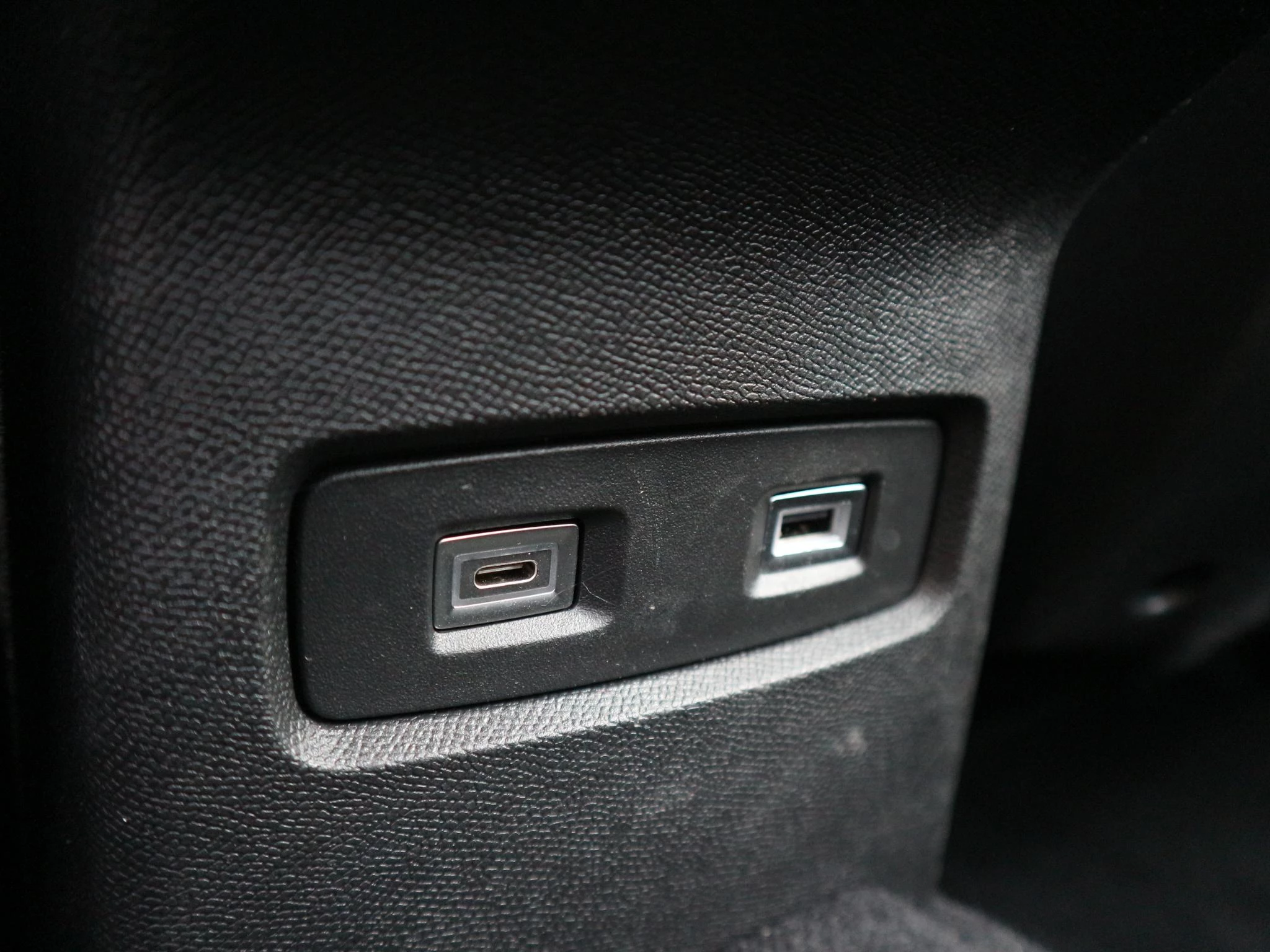 Hoofdafbeelding Citroën ë-C4 X