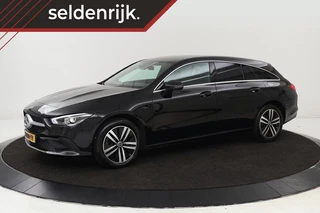 Mercedes-Benz CLA-klasse 250e Business Solution Luxury Limited | Leder |  Trekhaak | Stoelverwarming | Carplay | Sfeerverlichting | Widescreen | Full LED | Camera | Park Assist