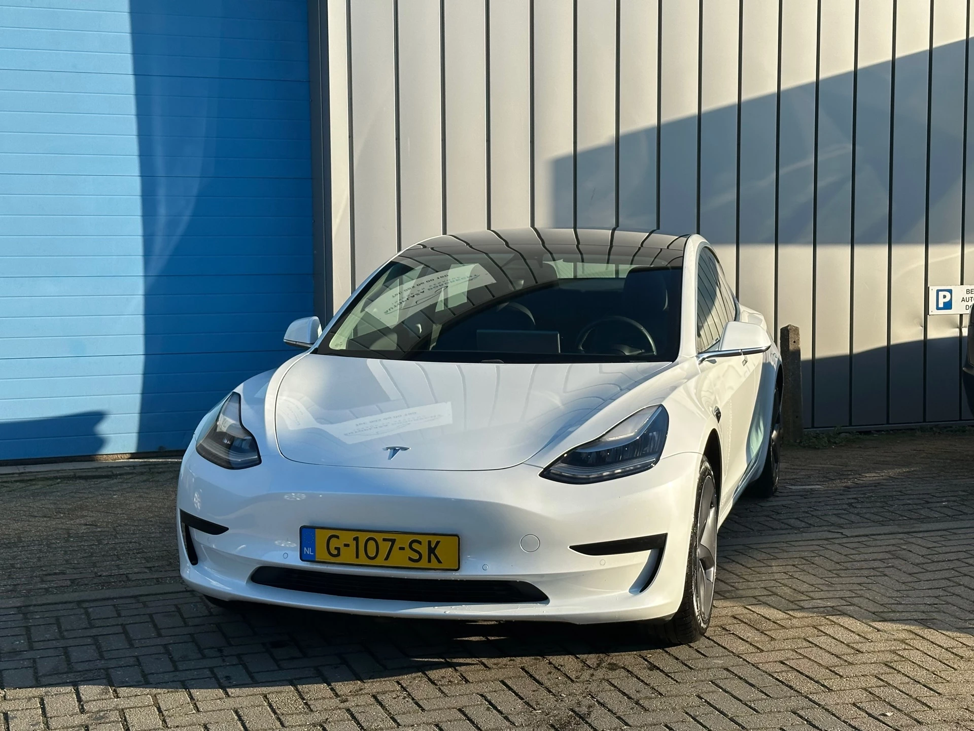 Hoofdafbeelding Tesla Model 3