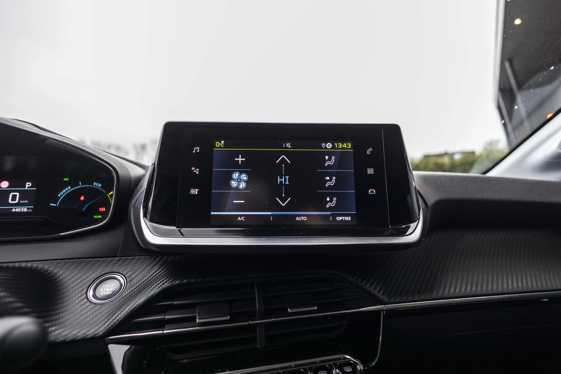 Hoofdafbeelding Peugeot e-208