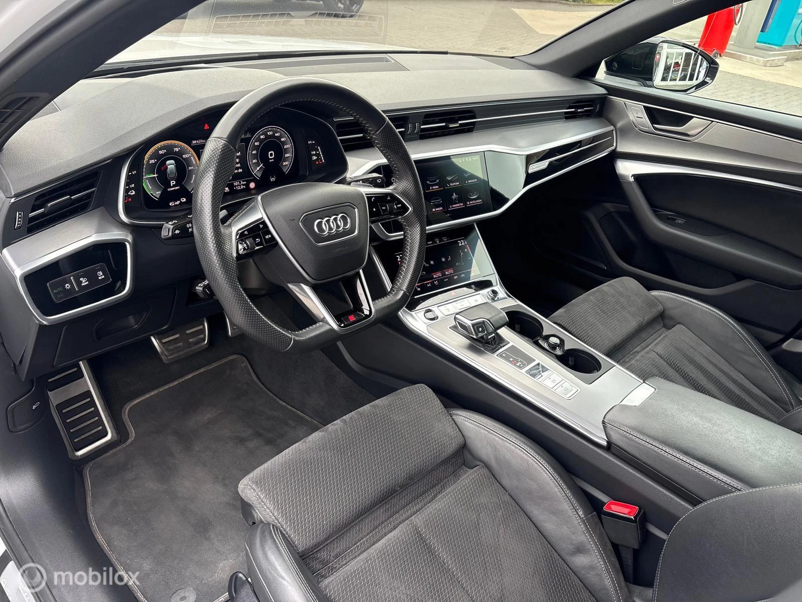 Hoofdafbeelding Audi A6