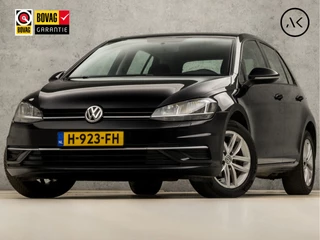 Volkswagen Golf 1.0 TSI Sportline Automaat (APPLE CARPLAY, GROOT NAVI, STOELVERWARMING, GETINT GLAS, ALCANTARA, ADAPTIVE CRUISE, SPORTSTOELEN, LM VELGEN, PARKEERSENSOREN, NIEUWSTAAT)