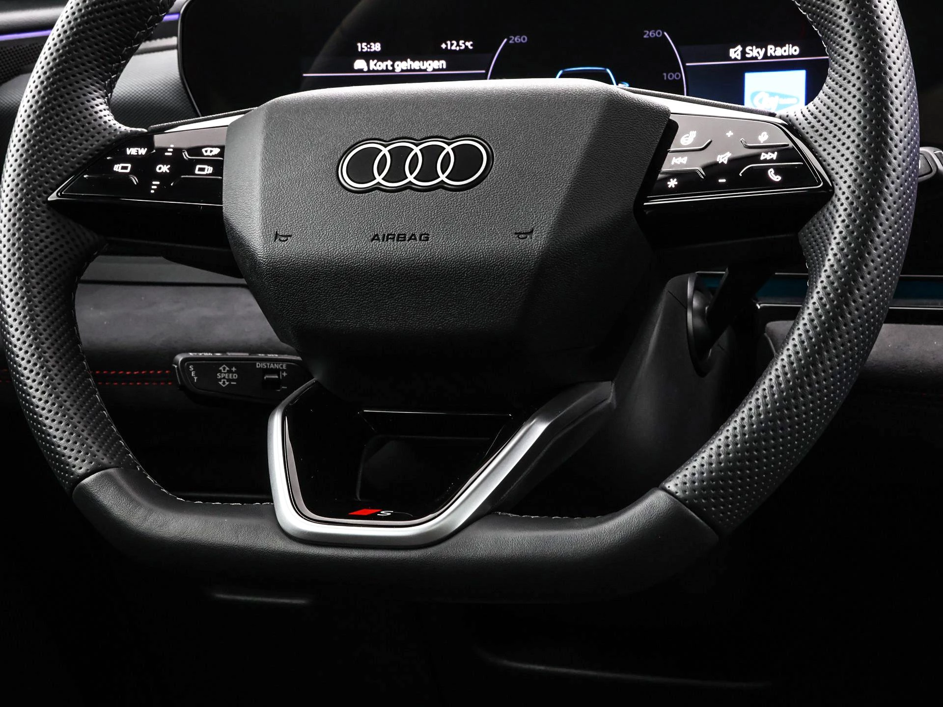 Hoofdafbeelding Audi Q6 e-tron