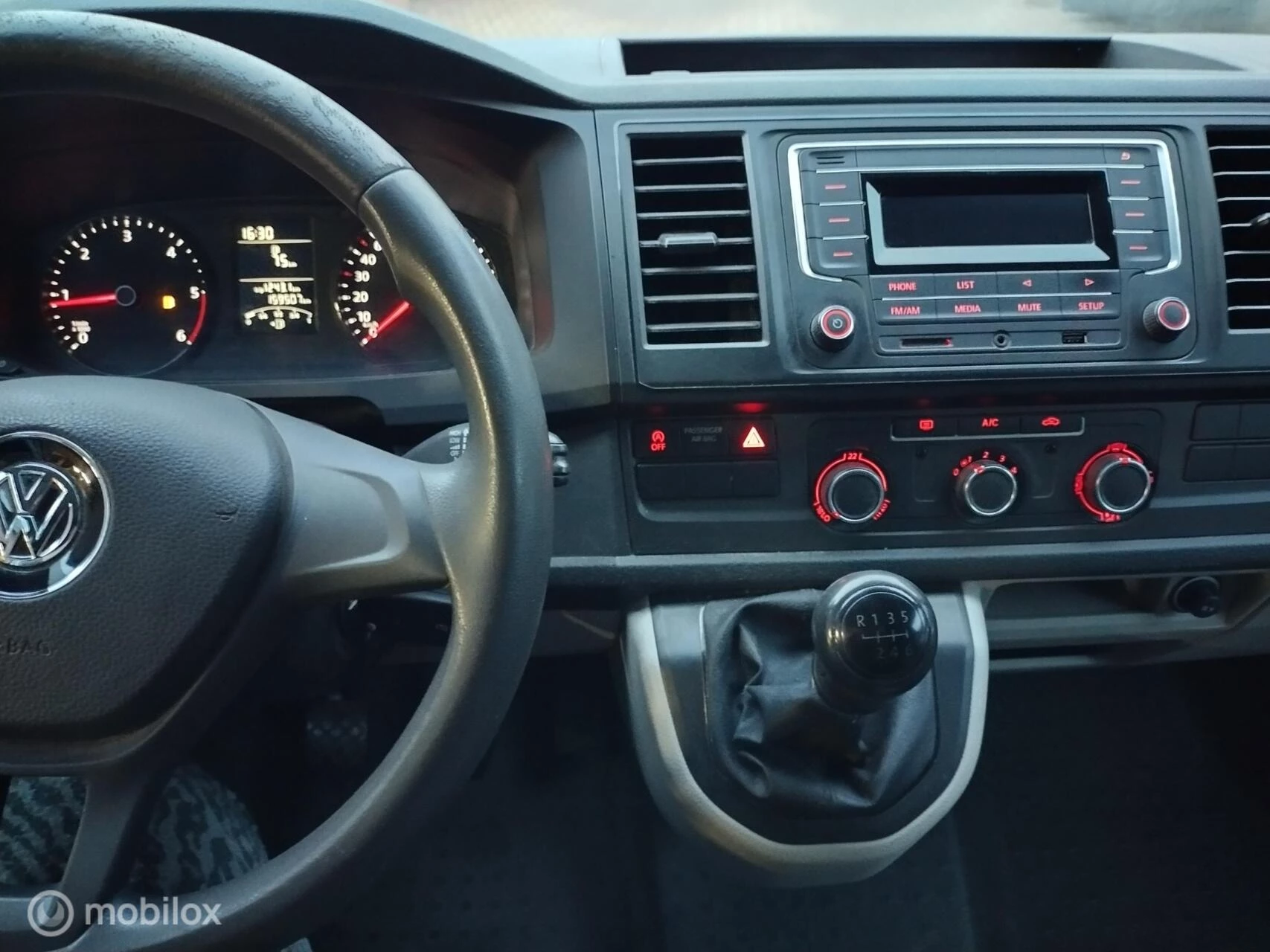 Hoofdafbeelding Volkswagen Transporter