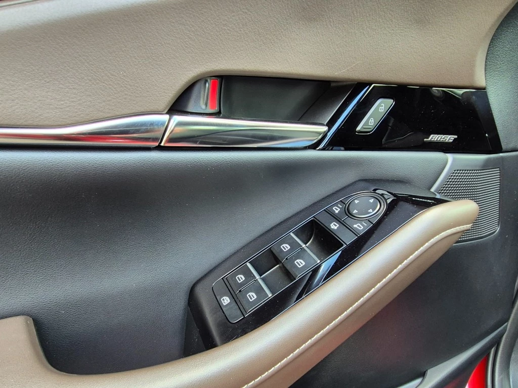 Hoofdafbeelding Mazda CX-30