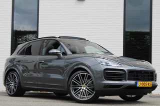 Porsche Cayenne 3.0 E-Hybrid / Sport-Chrono / Sport-Design / Luchtvering / Bose / Panorama / Vol Opties / NIEUWSTAAT