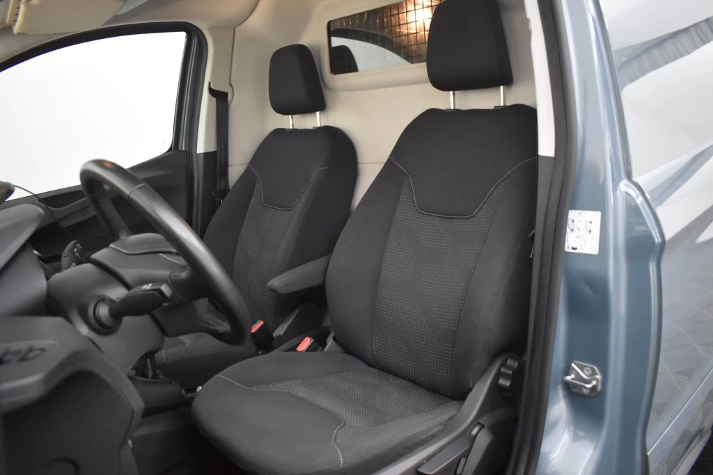 Hoofdafbeelding Ford Transit Courier