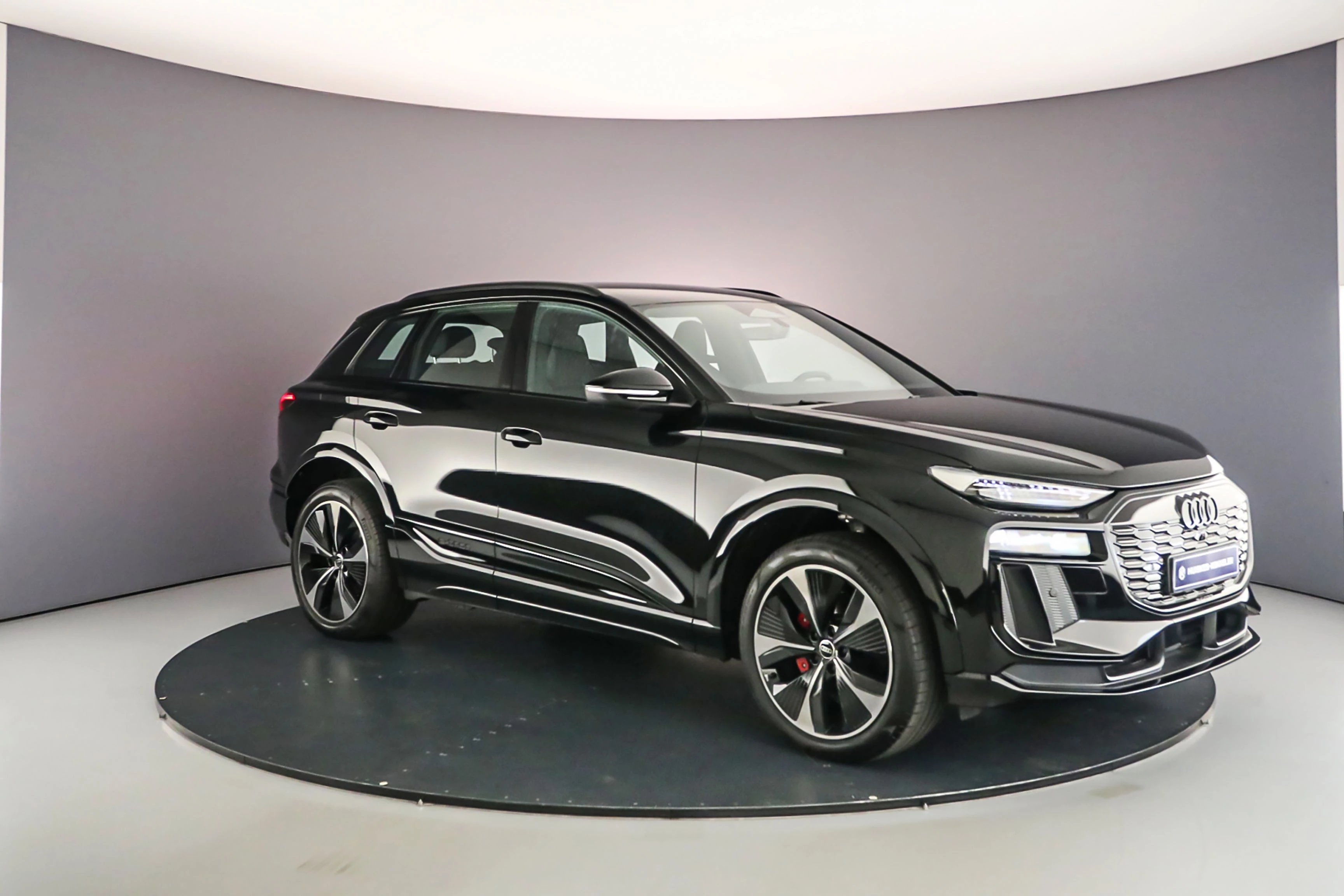 Hoofdafbeelding Audi Q6 e-tron