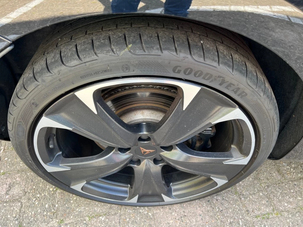 Hoofdafbeelding CUPRA Leon