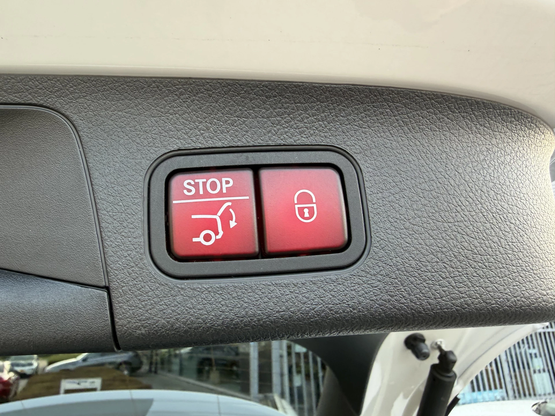 Hoofdafbeelding Mercedes-Benz EQA